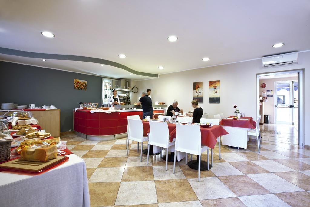 Hotel San Martino กัสซีบิเล ภายนอก รูปภาพ